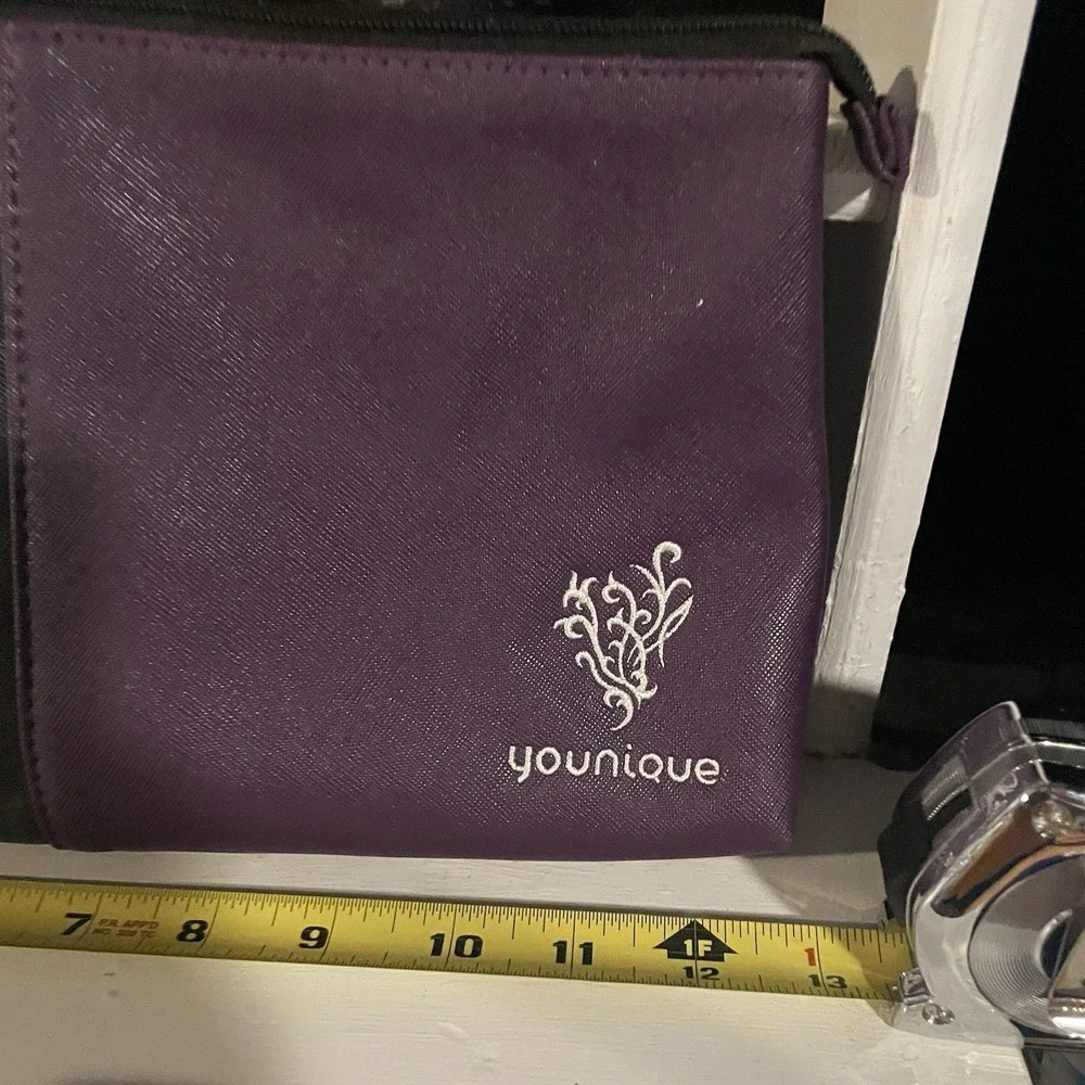 Younique Makeup Cosmetic Bag Black‎ Purple Travel Bag